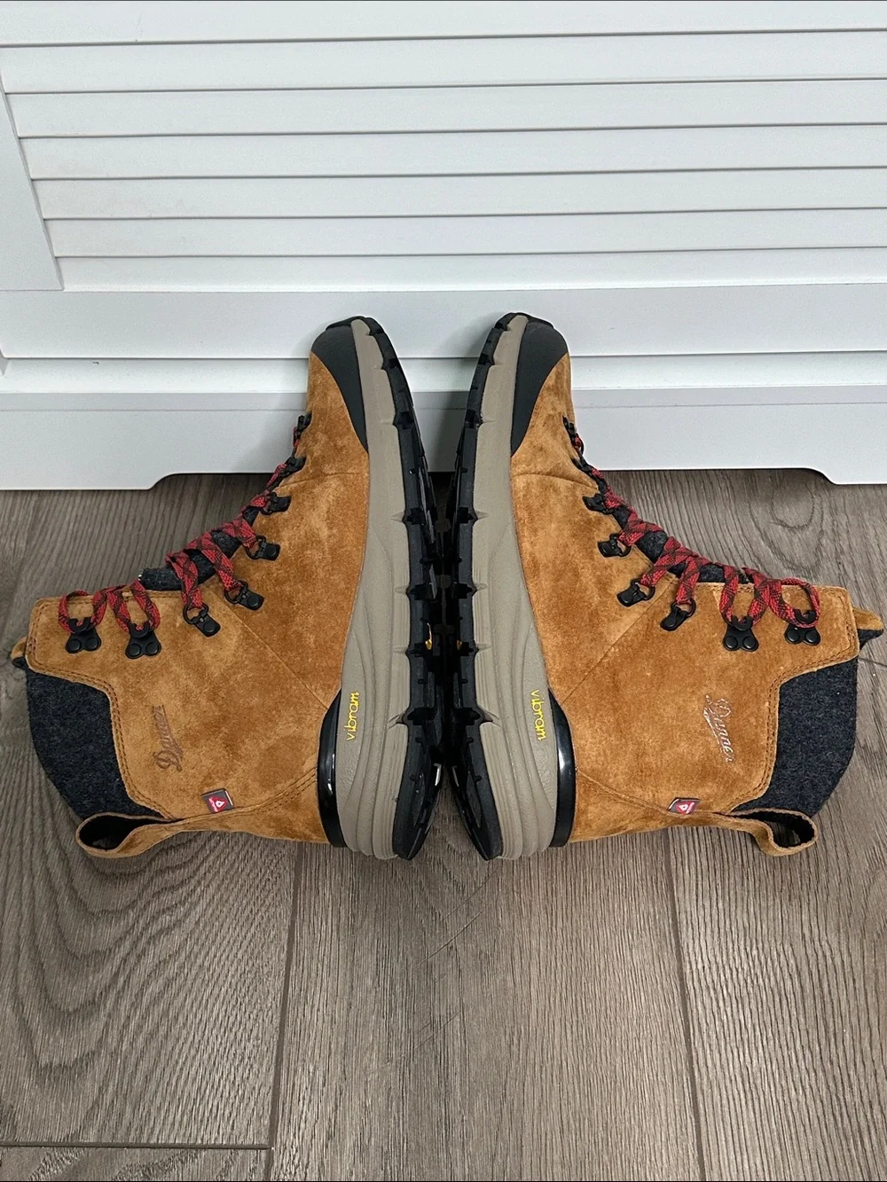 Danner Arctic 600 Waterproof Soft Toe Ankle High Outdoor Boots Brown Size 10.5